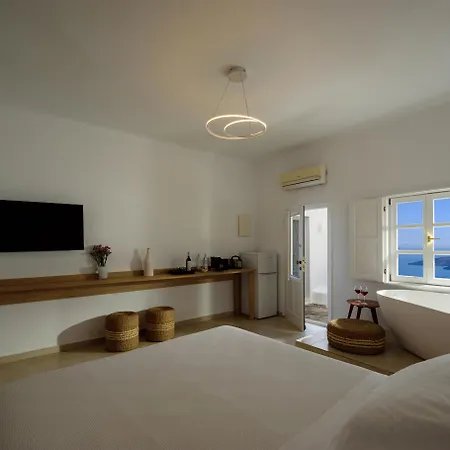 Anemos Family Fira (Santorini)